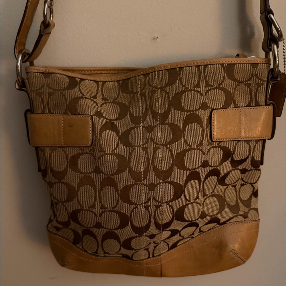 Classic Coach Brown Signature Shoulder Bag with Buckles - Picture 2 of 9